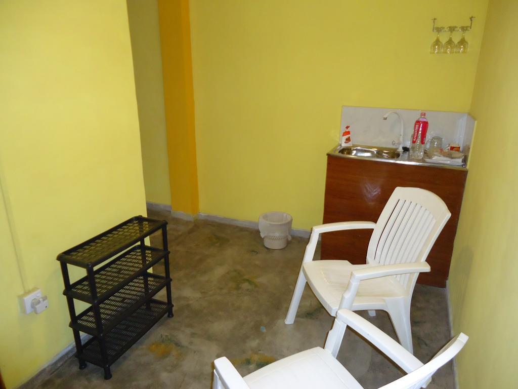 Candy Home Kandy Exterior foto